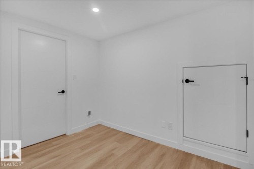 11124 132 Street, Edmonton, AB - Indoor Photo Showing Other Room