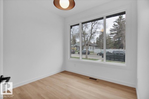 11124 132 Street, Edmonton, AB - Indoor Photo Showing Other Room