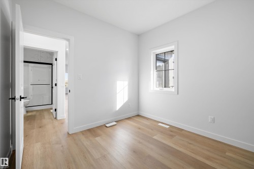 28 Chartres Close, St. Albert, AB - Indoor Photo Showing Other Room