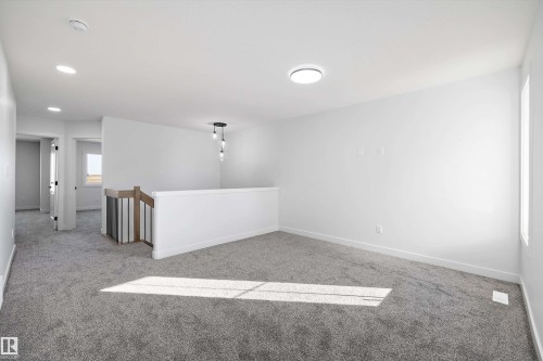 28 Chartres Close, St. Albert, AB - Indoor Photo Showing Other Room