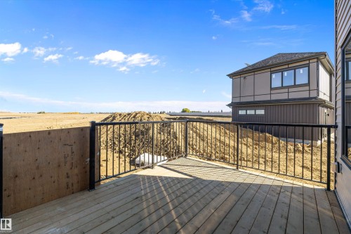 28 Chartres Close, St. Albert, AB - Outdoor