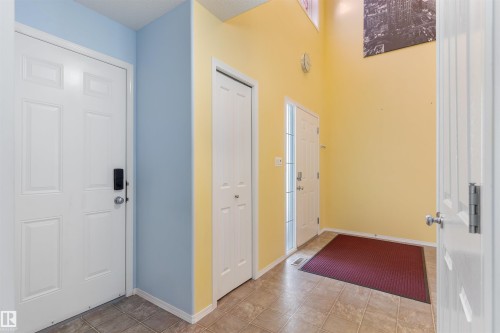 3231 21 Street, Edmonton, AB - Indoor Photo Showing Other Room