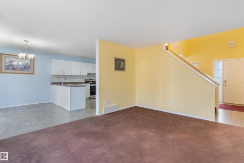 3231 21 Street, Edmonton, AB - Indoor