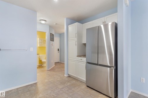 3231 21 Street, Edmonton, AB - Indoor