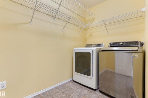 3231 21 Street, Edmonton, AB - Indoor Photo Showing Laundry Room