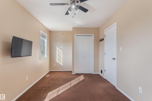 3231 21 Street, Edmonton, AB - Indoor Photo Showing Other Room