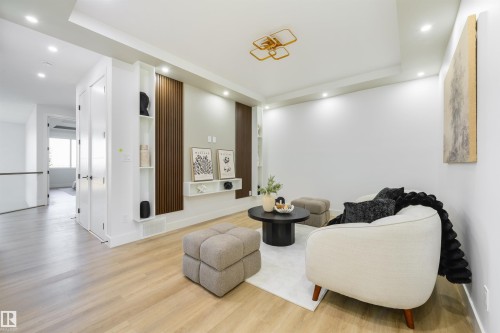 108 25 Street Sw, Edmonton, AB - Indoor