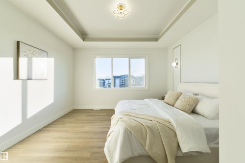108 25 Street Sw, Edmonton, AB - Indoor Photo Showing Bedroom