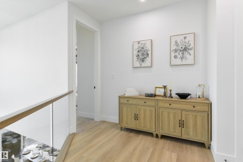 108 25 Street Sw, Edmonton, AB - Indoor Photo Showing Other Room