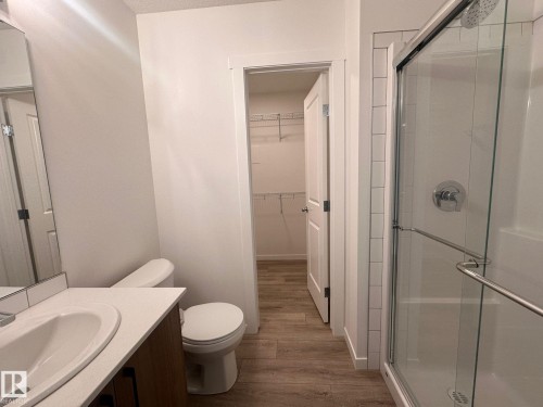 104 9227 228 Street, Edmonton, AB - Indoor Photo Showing Bathroom