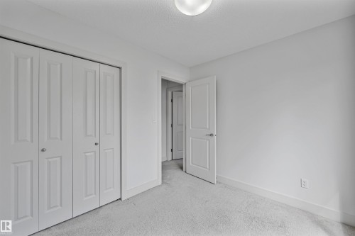 35 2922 Maple Way, Edmonton, AB - Indoor