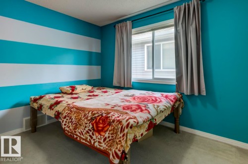 5823 7 Avenue, Edmonton, AB - Indoor Photo Showing Bedroom