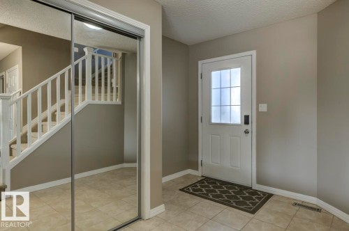 5823 7 Avenue, Edmonton, AB - Indoor Photo Showing Other Room