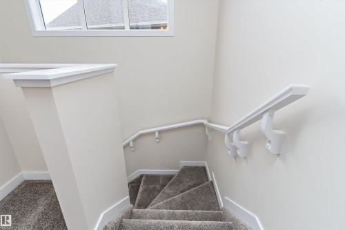 841 Rowan Close, Edmonton, AB - Indoor