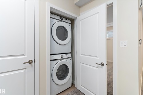 841 Rowan Close, Edmonton, AB - Indoor Photo Showing Laundry Room