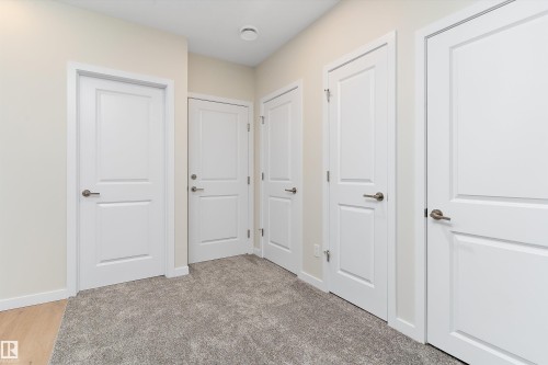 841 Rowan Close, Edmonton, AB - Indoor Photo Showing Other Room