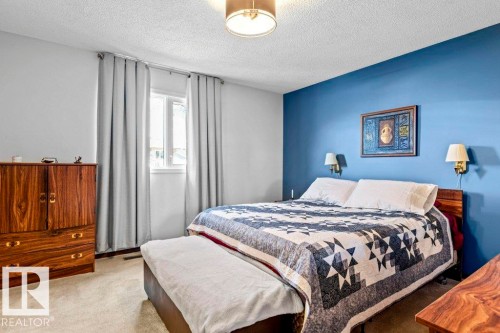 4668 16A Avenue, Edmonton, AB - Indoor Photo Showing Bedroom