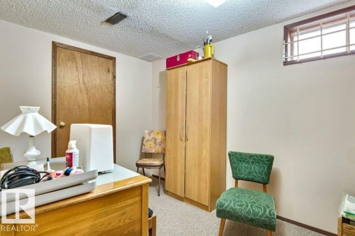 4668 16A Avenue, Edmonton, AB - Indoor