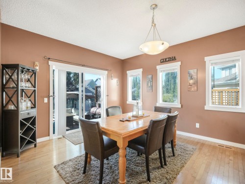 8103 16A Avenue, Edmonton, AB - Indoor Photo Showing Dining Room