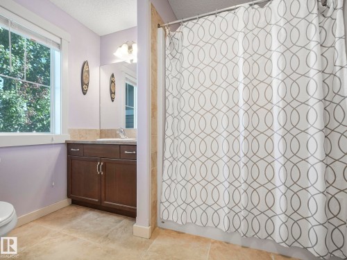 8103 16A Avenue, Edmonton, AB - Indoor Photo Showing Bathroom