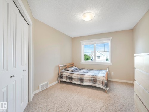 8103 16A Avenue, Edmonton, AB - Indoor Photo Showing Bedroom