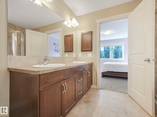 8103 16A Avenue, Edmonton, AB - Indoor Photo Showing Bathroom