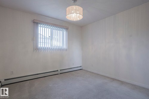 120 7511 171 Street Nw, Edmonton, AB - Indoor Photo Showing Other Room
