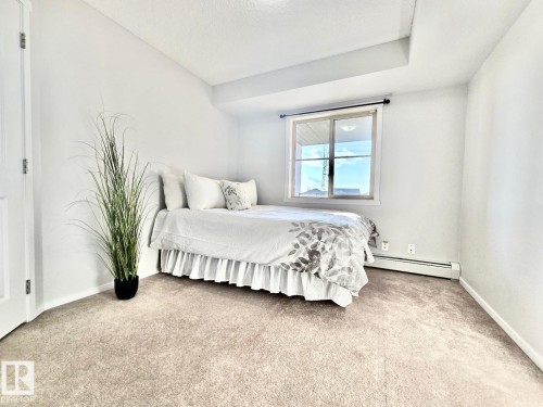 219 5370 Chappelle Road, Edmonton, AB - Indoor Photo Showing Bedroom
