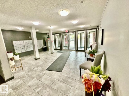 219 5370 Chappelle Road, Edmonton, AB - Indoor Photo Showing Other Room