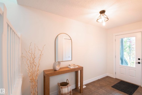 21323 58 Avenue, Edmonton, AB - Indoor Photo Showing Other Room