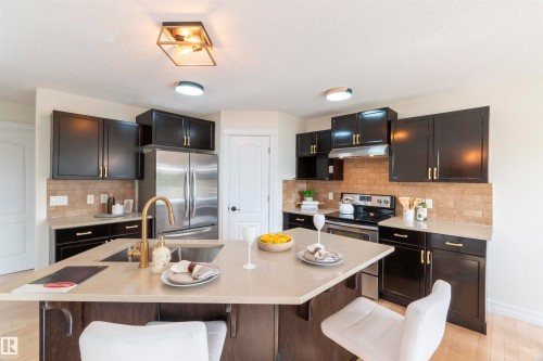 21323 58 Avenue, Edmonton, AB - Indoor