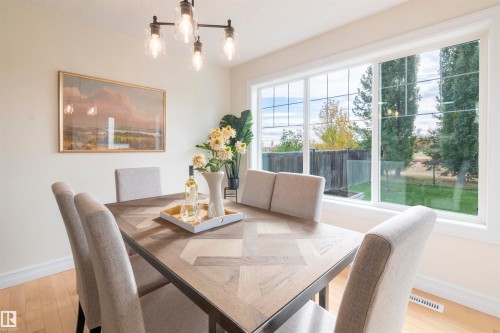 21323 58 Avenue, Edmonton, AB - Indoor Photo Showing Dining Room