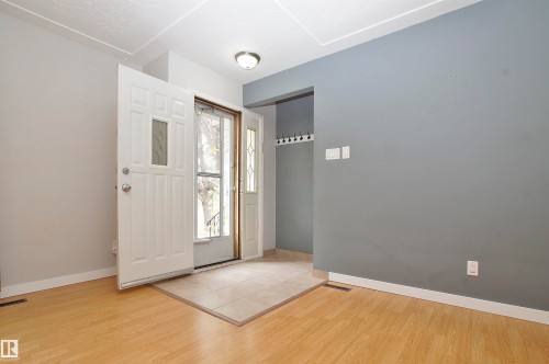 12415 80 Street, Edmonton, AB - Indoor Photo Showing Other Room