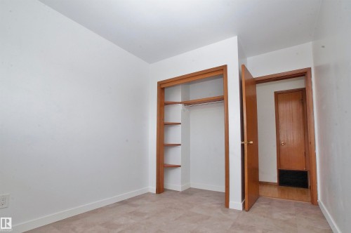 12415 80 Street, Edmonton, AB - Indoor Photo Showing Other Room