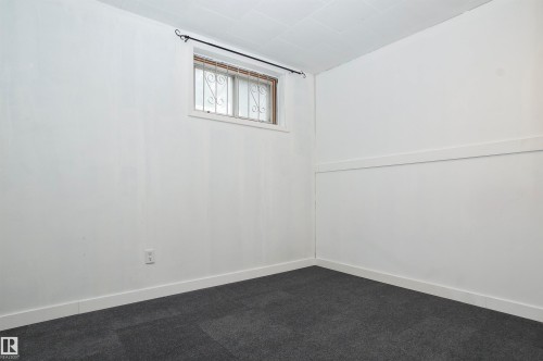 12415 80 Street, Edmonton, AB - Indoor Photo Showing Other Room