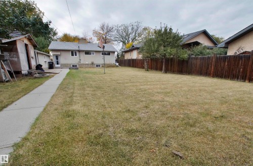 12415 80 Street, Edmonton, AB - Outdoor