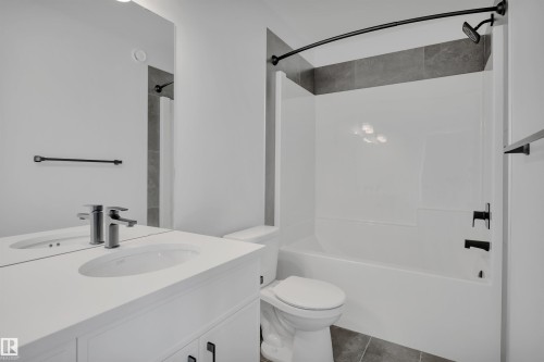203 Wattle Road, Leduc, AB - Indoor Photo Showing Bathroom