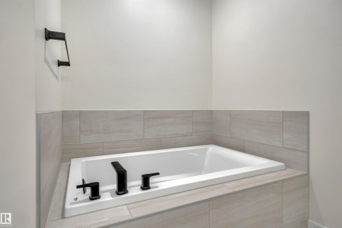 280 Lodge Pole Place, Leduc, AB - Indoor Photo Showing Bathroom