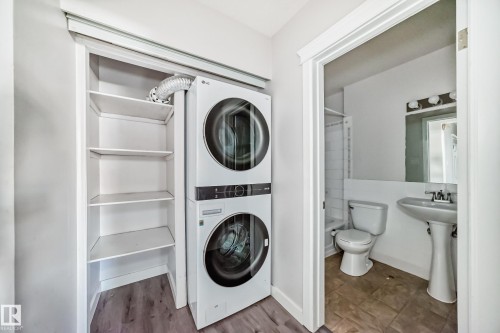 103 6708 90 Avenue Nw, Edmonton, AB - Indoor Photo Showing Laundry Room