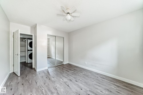103 6708 90 Avenue Nw, Edmonton, AB - Indoor Photo Showing Other Room