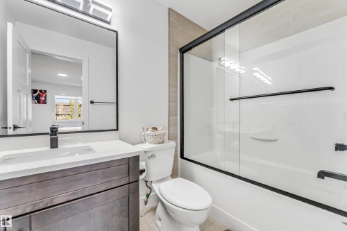 3104 61 Avenue, Rural Leduc County, AB - Indoor Photo Showing Bathroom