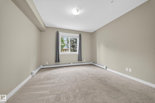 101 5370 Chappelle Road, Edmonton, AB - Indoor Photo Showing Other Room