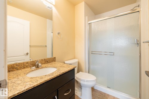 303 12650 142 Avenue, Edmonton, AB - Indoor Photo Showing Bathroom