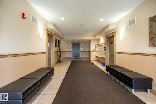 303 12650 142 Avenue, Edmonton, AB - Indoor Photo Showing Other Room