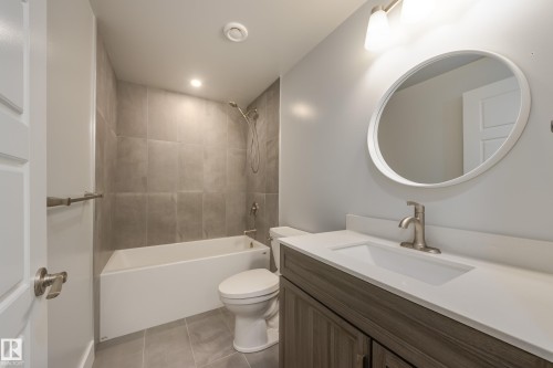 1036 Allendale Crescent, Sherwood Park, AB - Indoor Photo Showing Bathroom