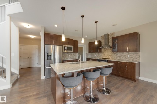 1036 Allendale Crescent, Sherwood Park, AB - Indoor Photo Showing Kitchen With Upgraded Kitchen
