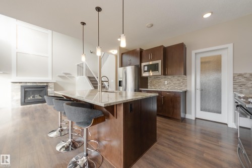 1036 Allendale Crescent, Sherwood Park, AB - Indoor Photo Showing Kitchen With Upgraded Kitchen