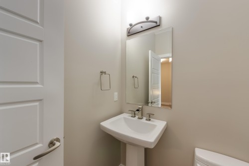 1036 Allendale Crescent, Sherwood Park, AB - Indoor Photo Showing Bathroom