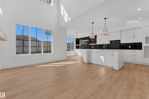 266 Munn Way, Leduc, AB - Indoor Photo Showing Kitchen With Upgraded Kitchen