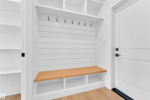 266 Munn Way, Leduc, AB - Indoor Photo Showing Other Room